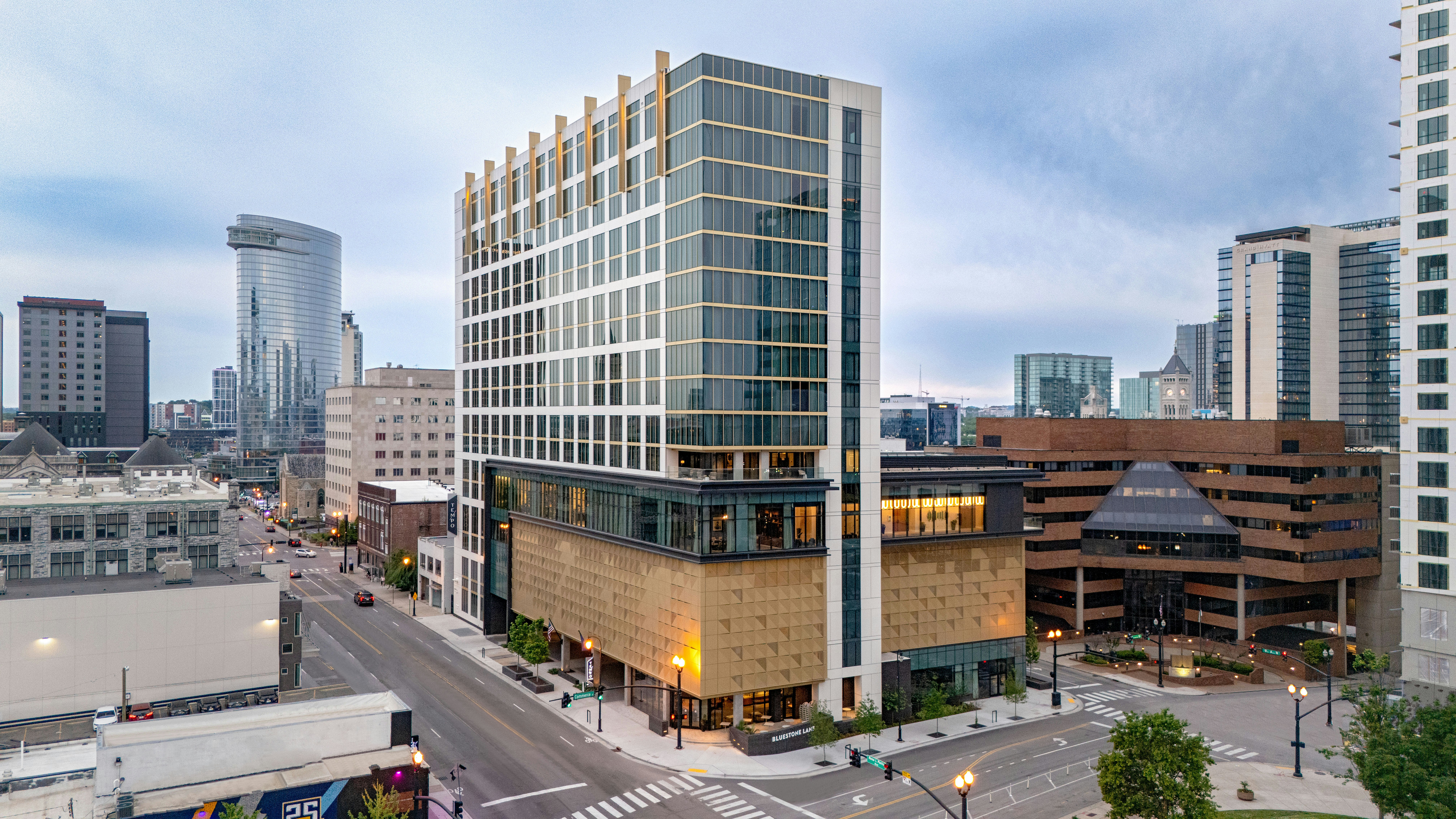 Tempo by Hilton Nashville Downtown 2/60