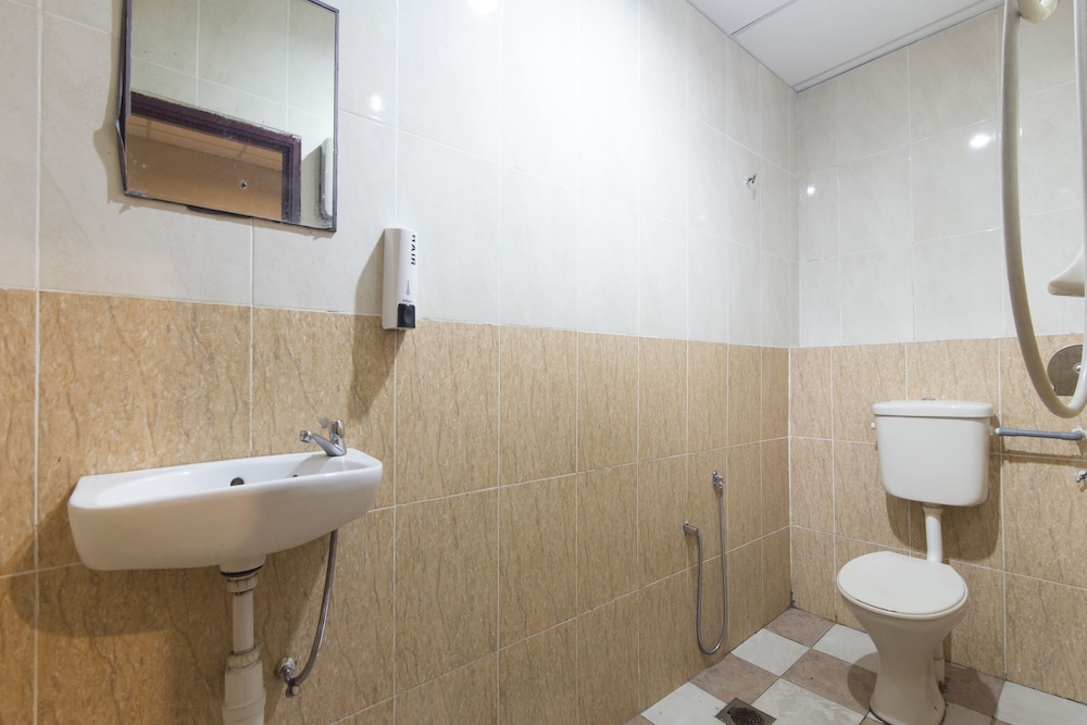 OYO 44100 Hotel Casavilla Petaling Jaya 27/28
