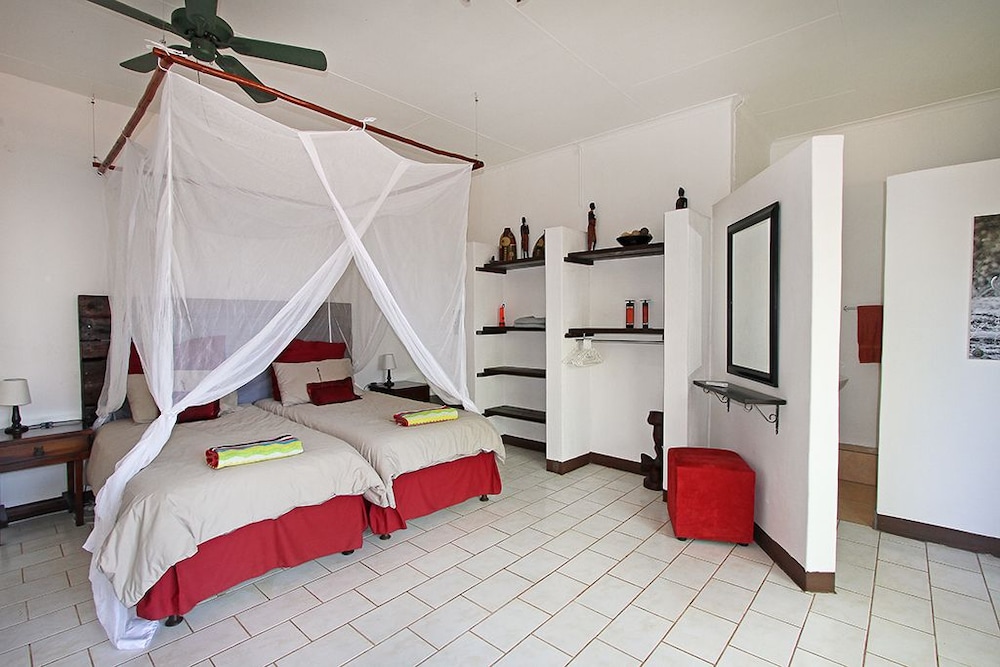 Normann Safari Bush Lodge 14/50