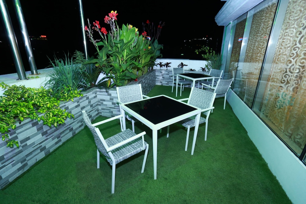 MARINO ROYAL HOTEL 61/63
