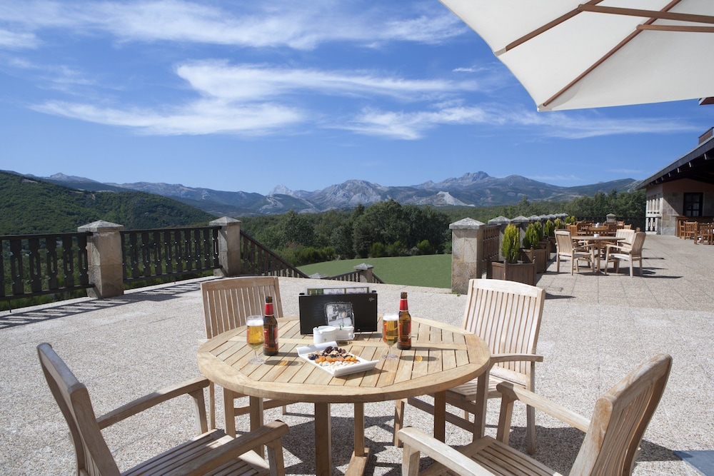 Parador De Cervera De Pisuerga 38/69