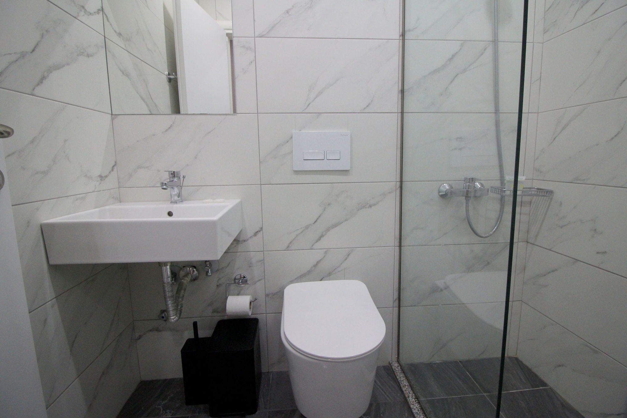 غرفة قياسية بسرير كوين، Hotel Piramida 3/4