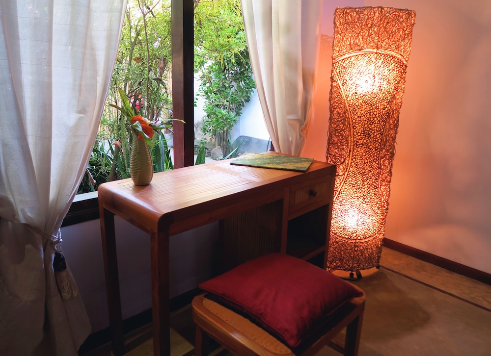 Cili Emas Oceanside Resort 37/50