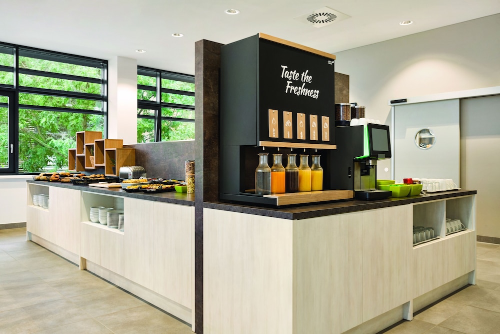 Lobby at Premier Inn Koblenz City, KOBLENZ