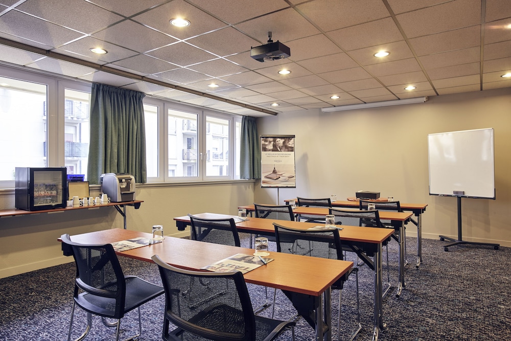 Mercure Marne la vallee Bussy St Georges 48/52