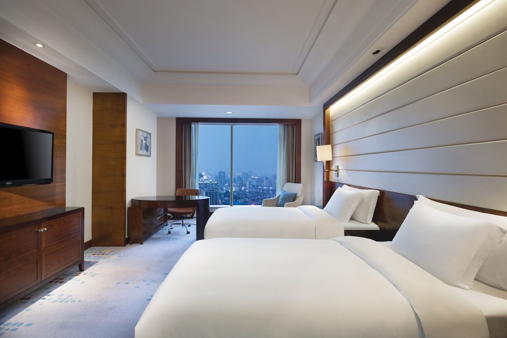 Crowne Plaza Nanchang Riverside 10/50