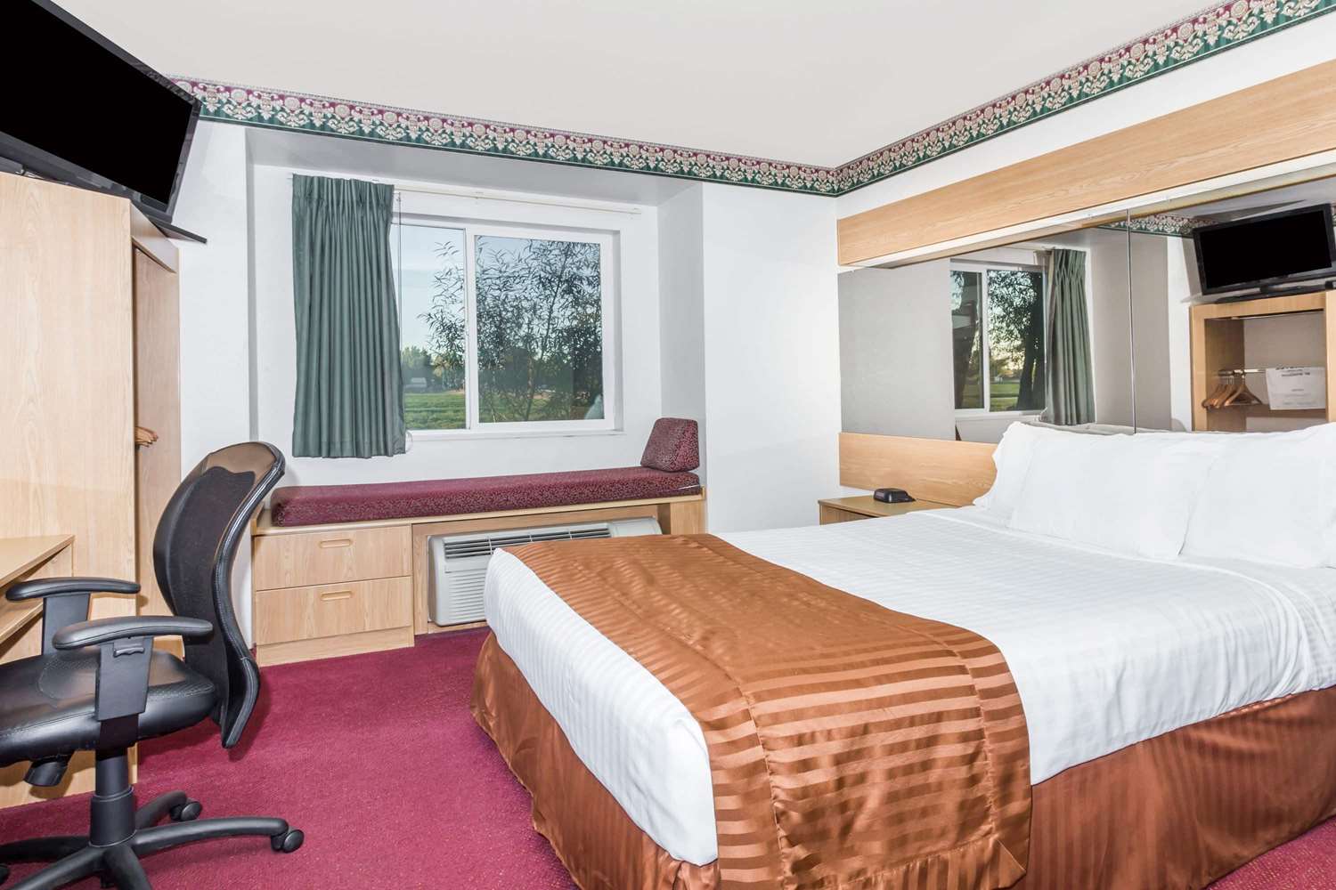 Motel6 Brush CO 16/27