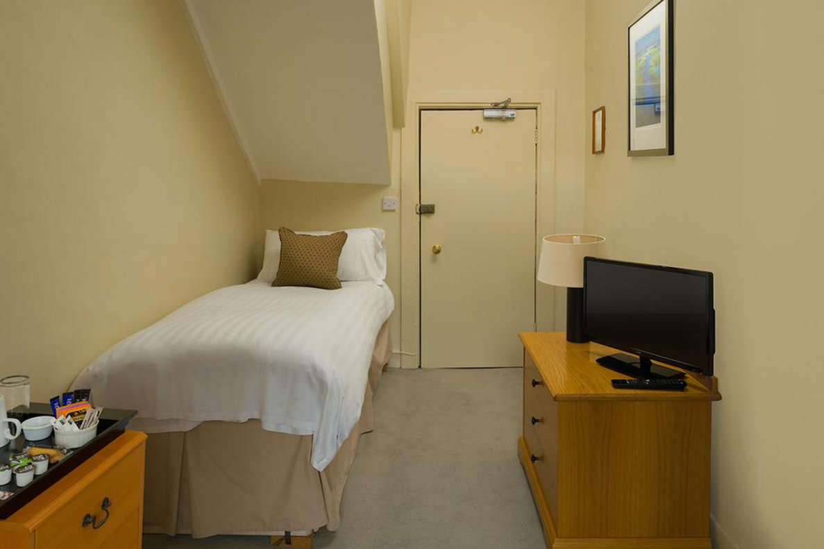 Marlborough Arms Hotel 15/41