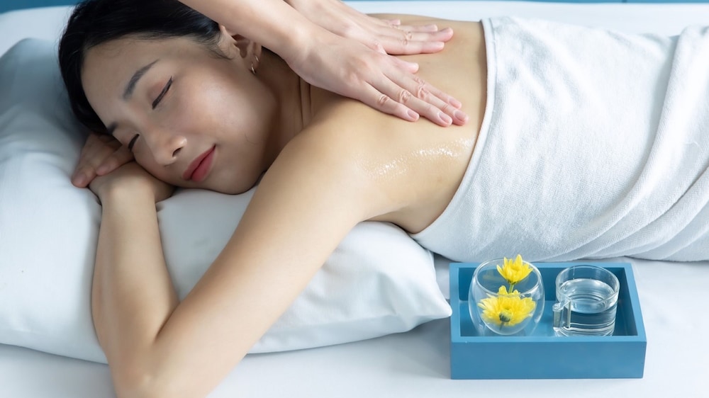 128 Room and Massage酒店(128 Room and Massage) 图片2