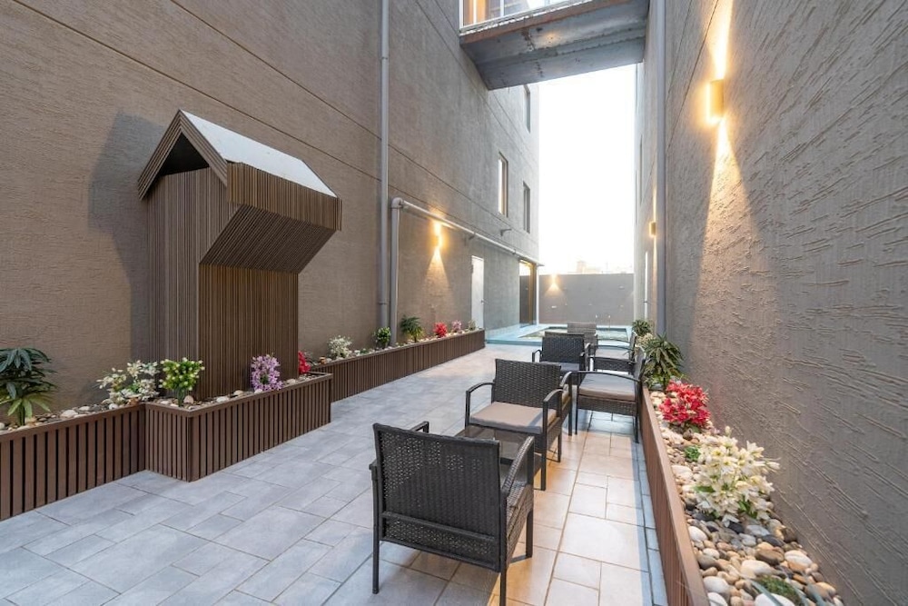 فندق هوليداي الخليج النجاح(XYZ Hotel Al Najah) 20/30