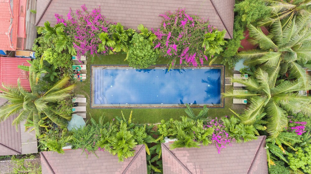 La Residence WatBo Hotel 62/64
