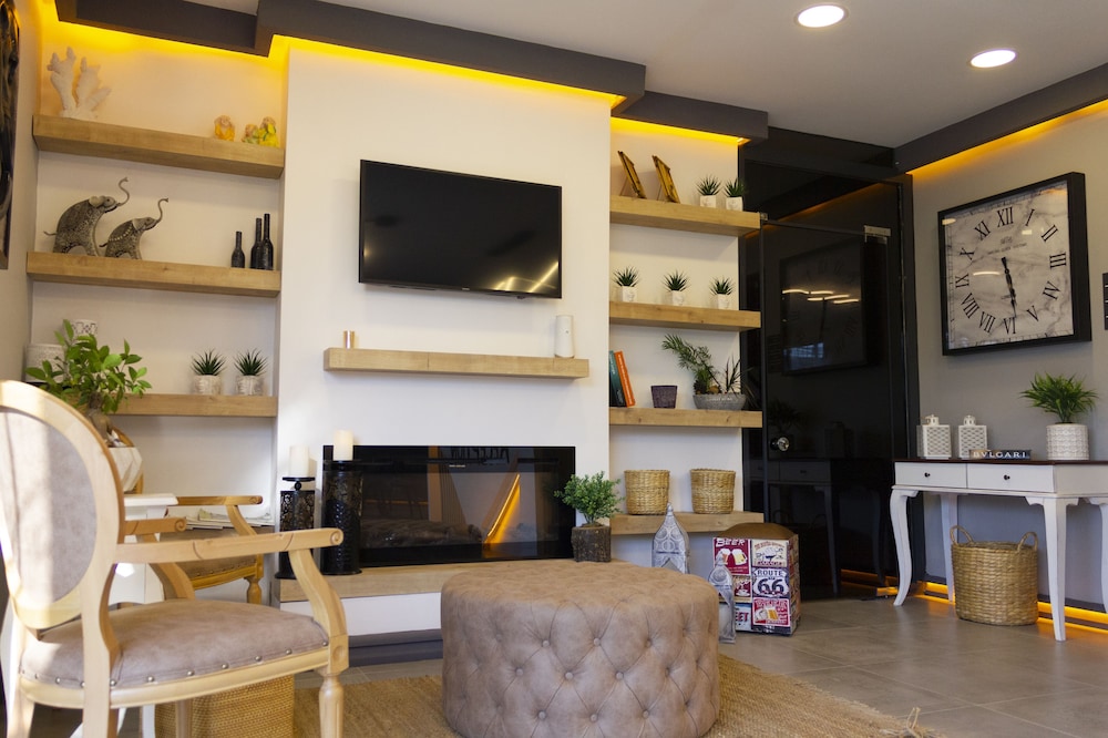 Lopera Deluxe Hotel 25/41