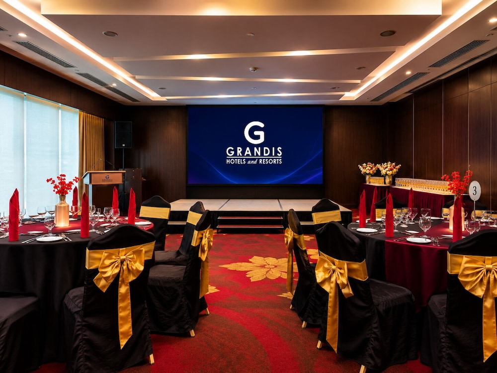 Hotel Grandis 63/73