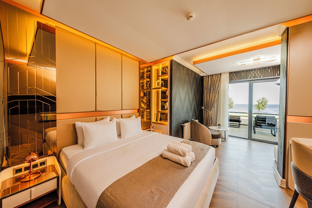 MQ Hotel Suites 24/60