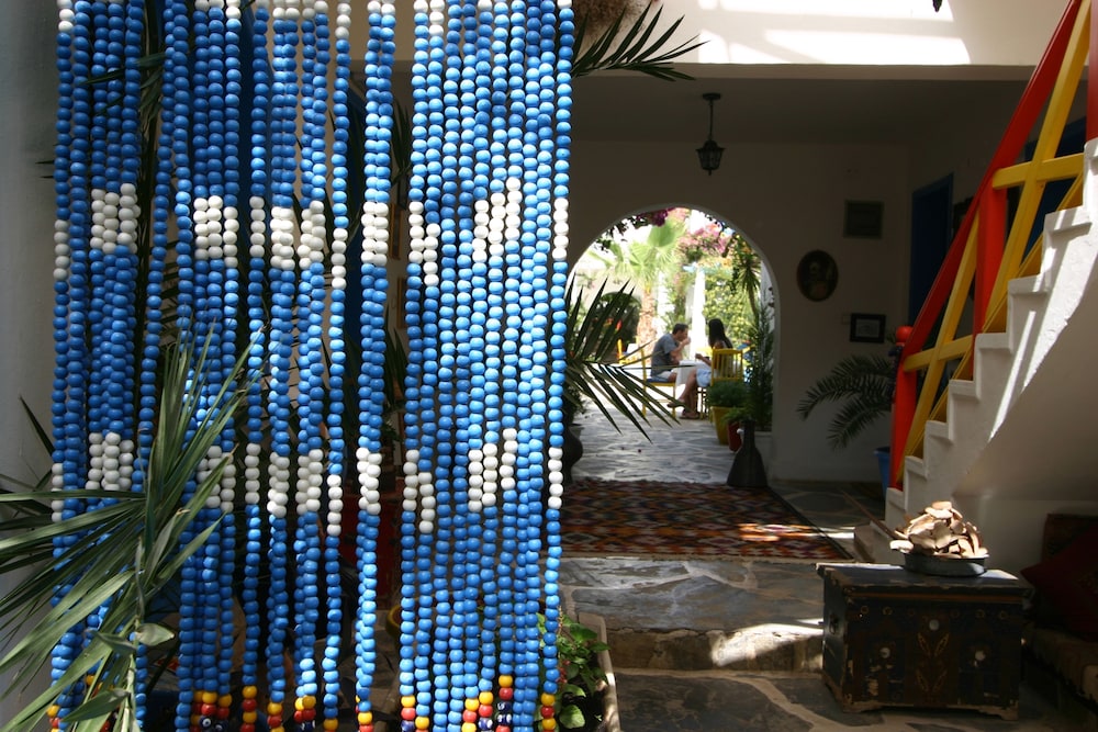 Su Hotel 77/78