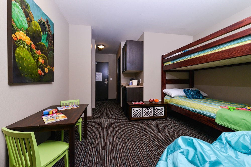 Holiday Inn Express Hotel & Suites Indio - Coachella Valley 35/78