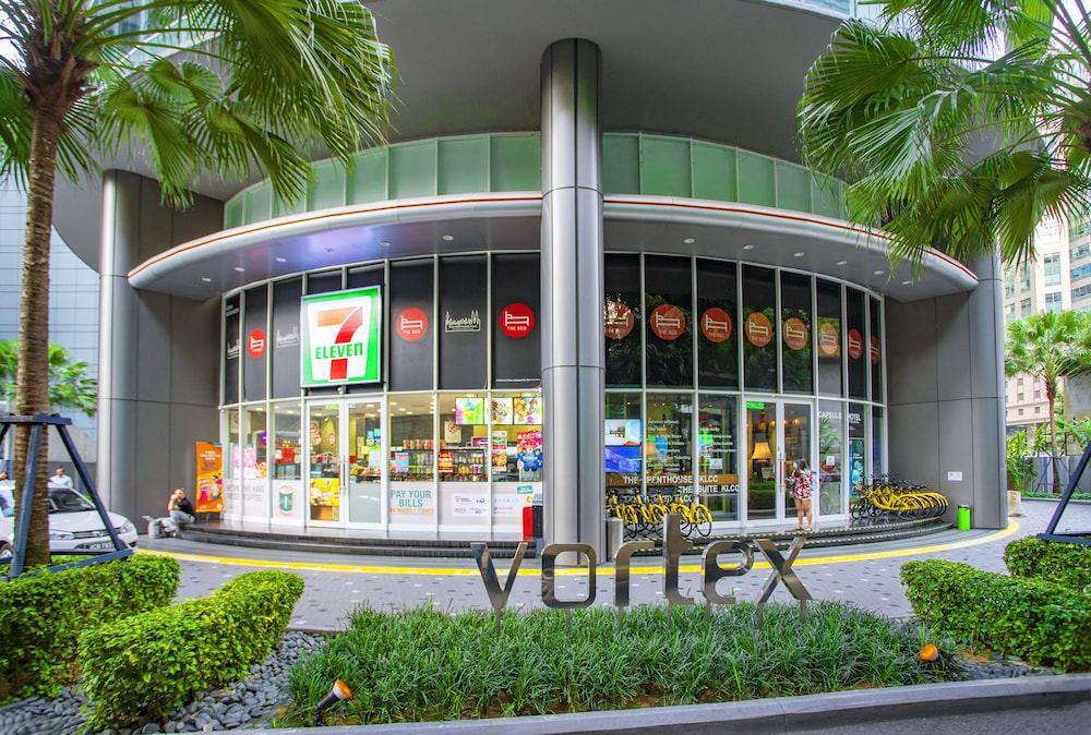 Yemala Suites @ Vortex KLCC 2/33