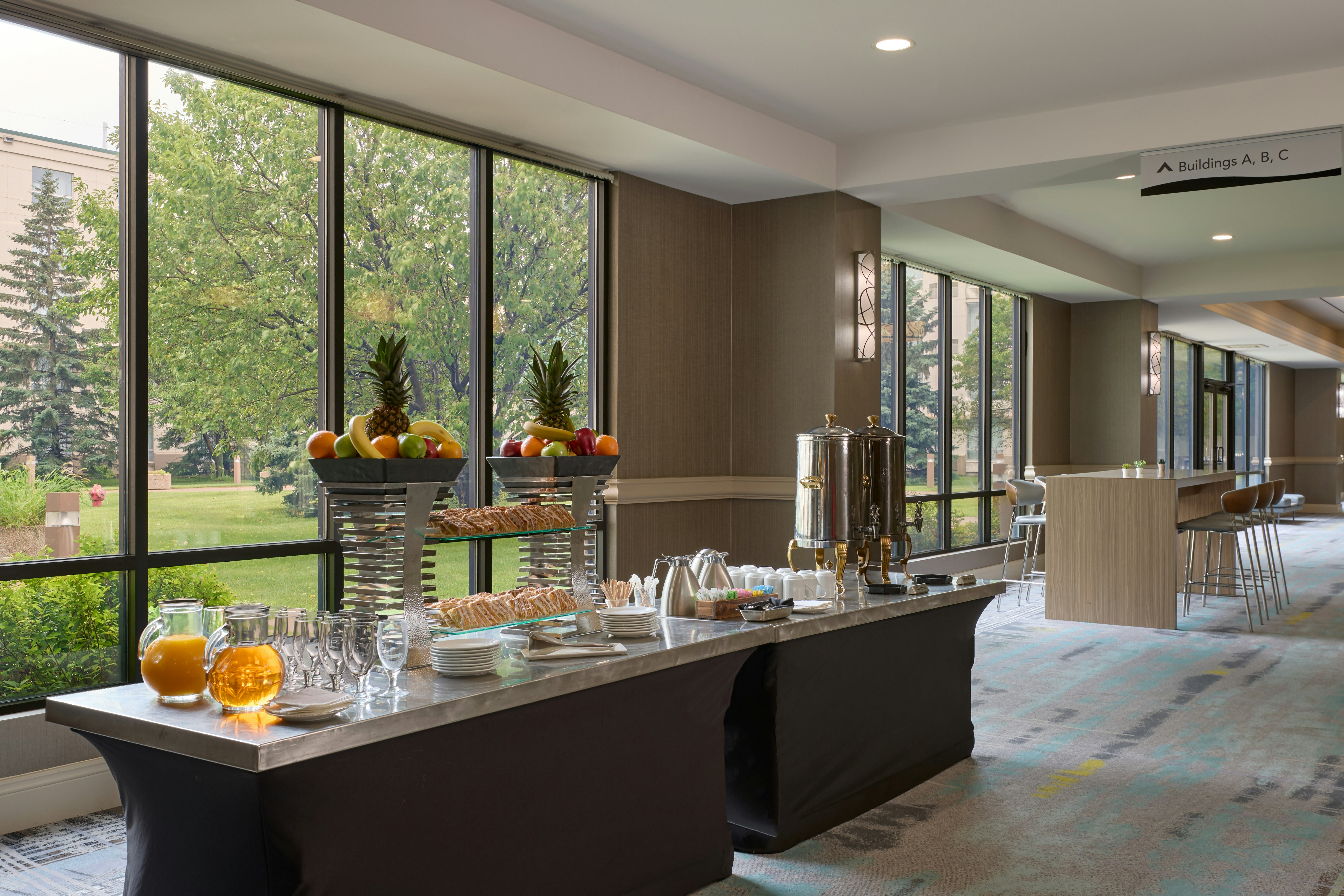 DoubleTree by Hilton Minneapolis Airport 16/35