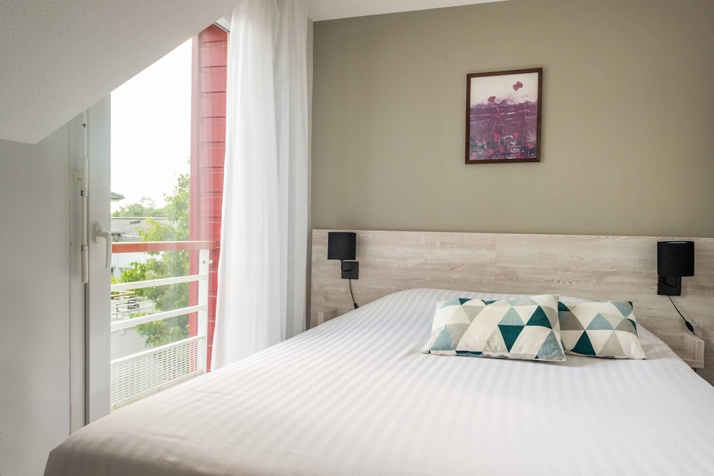 شقة بسرير مزدوج بغرفة نوم واحدة مع أريكة، Comfort Aparthotel Nantes La Beaujoire 2/5