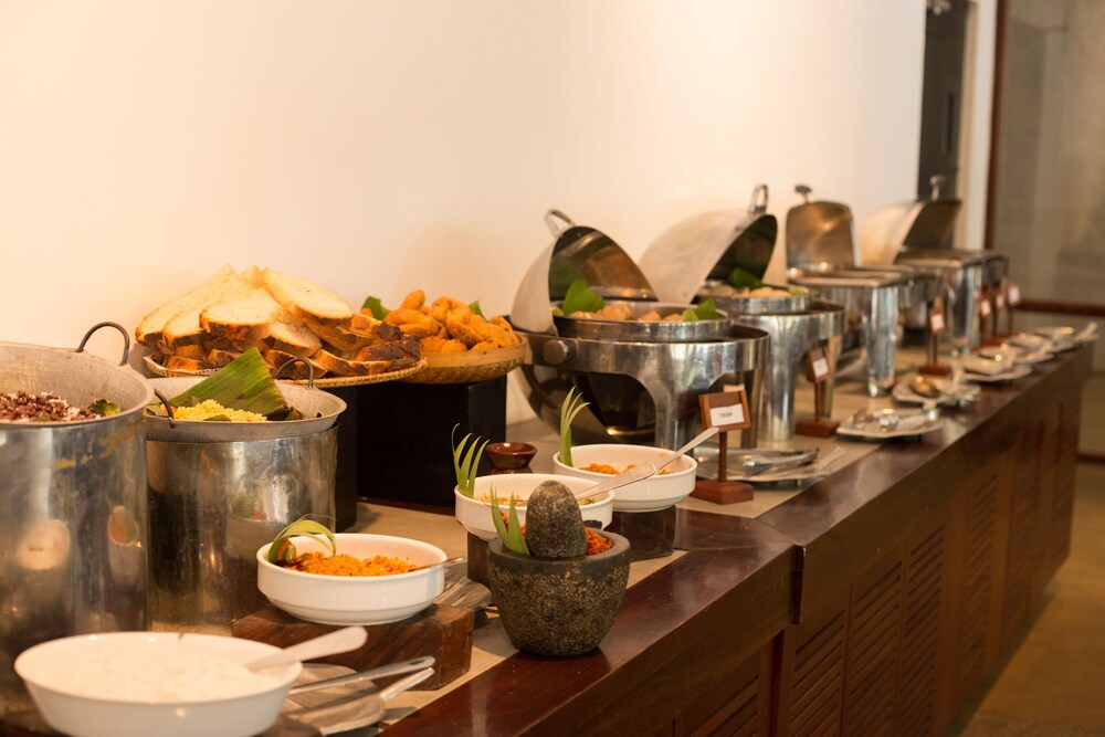 Nilaveli Beach Hotel 18/50