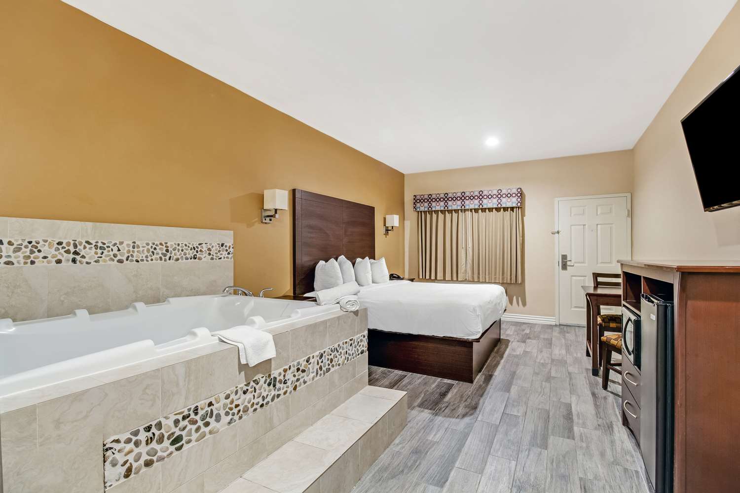 Americas Best Value Inn - Houston / Fm 529 12/28