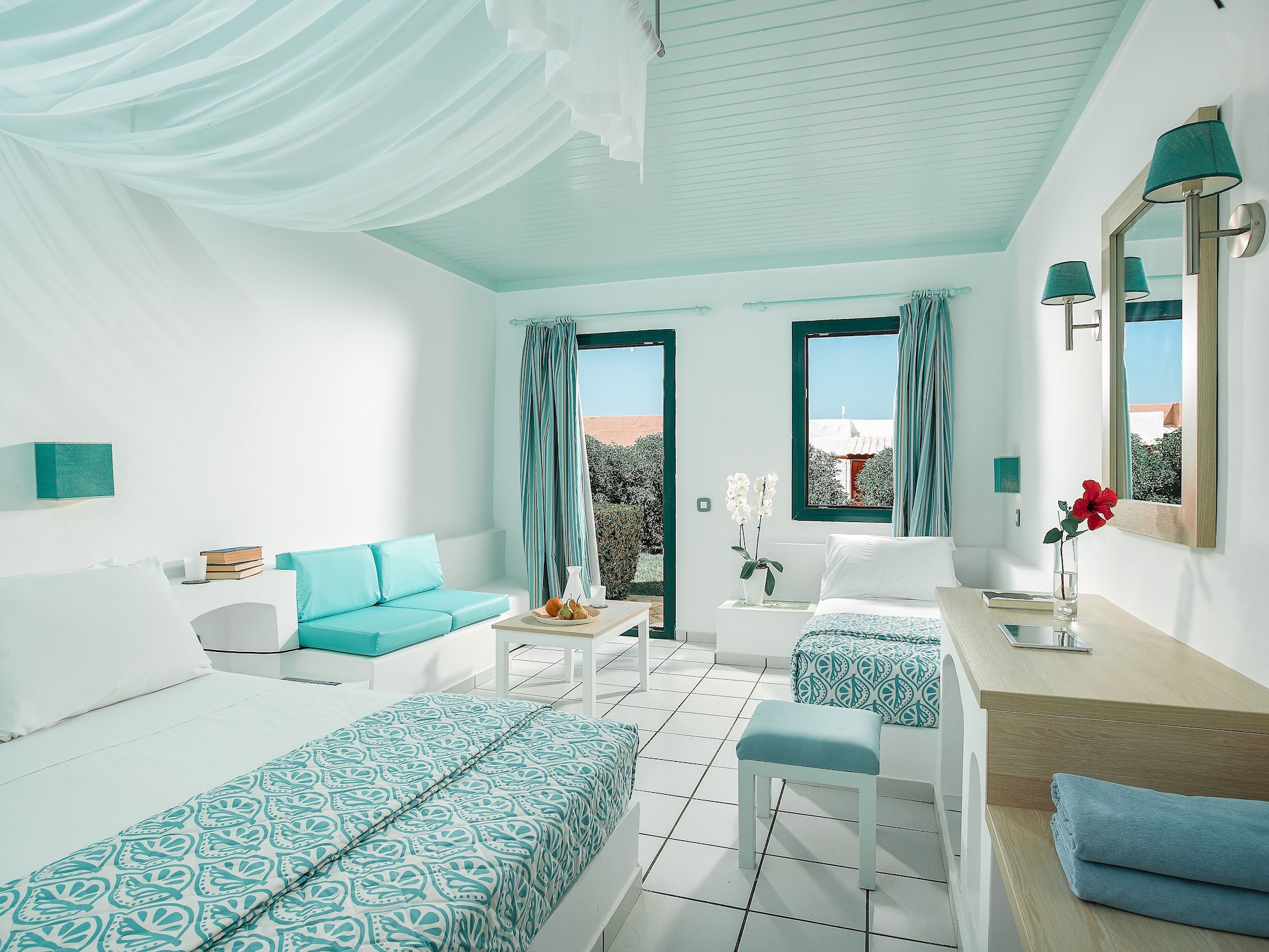 Bungalow, Twin Beds, Garden View, Sofa