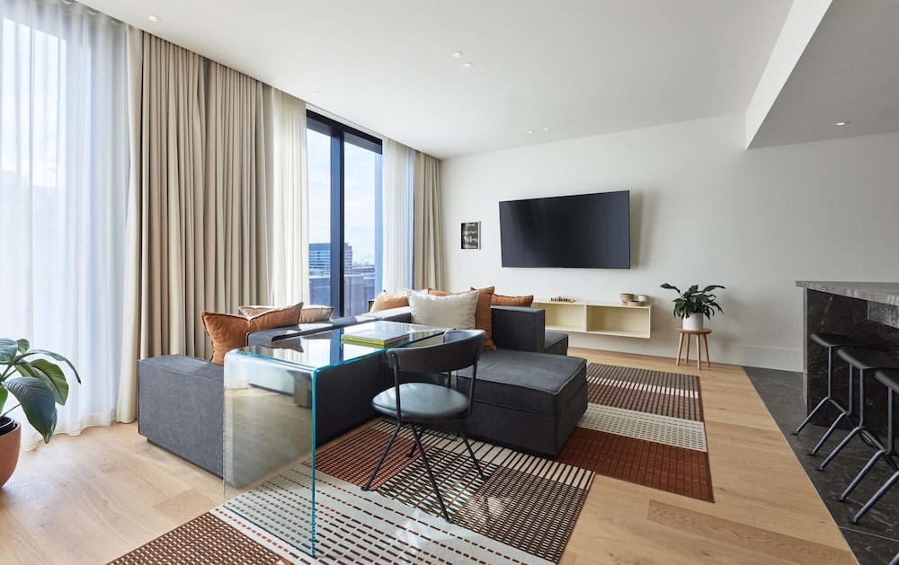 Hyatt Centric Melbourne 44/50