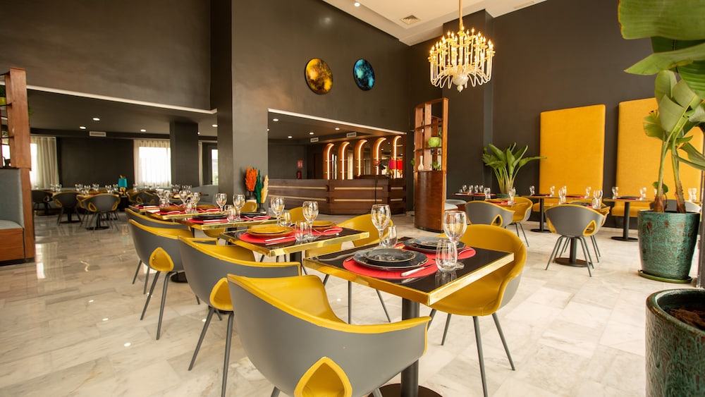 Fourteen hotel Ain Sebaa 19/25