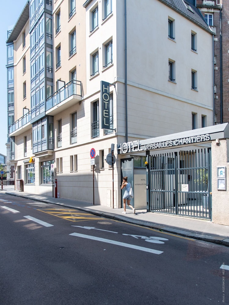 Hotel Versailles Chantiers 71/78