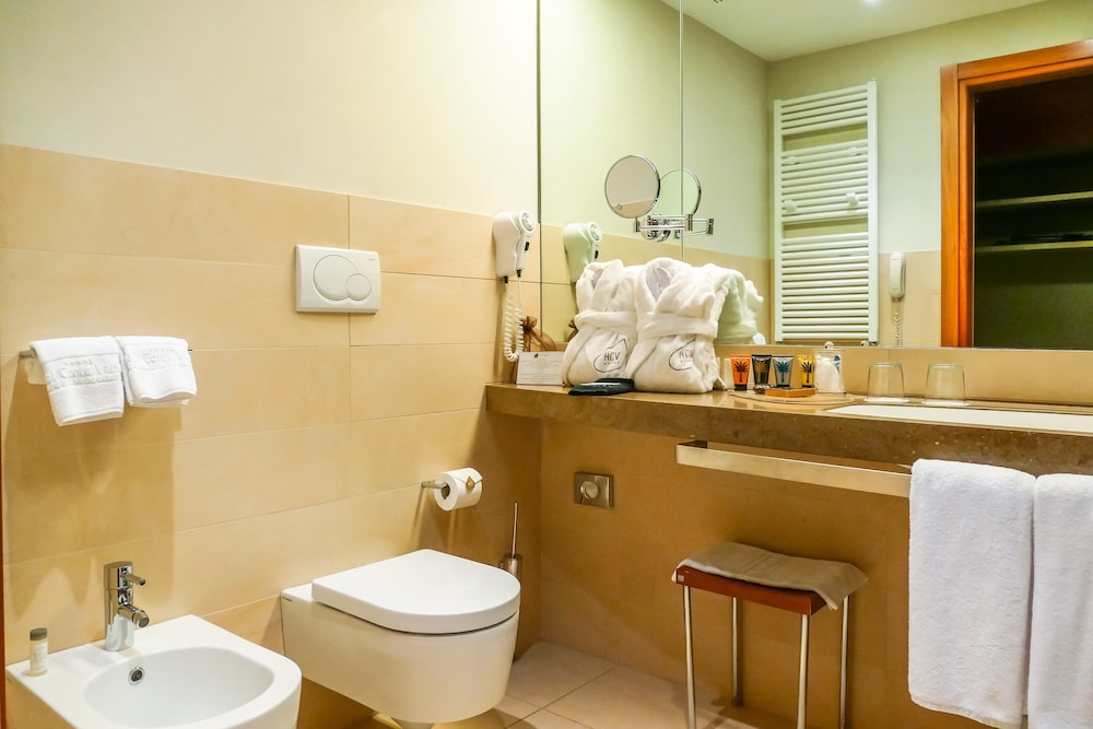 غرفة بسرير مزدوج بإطلالة على البحيرة، Hotel Corte Valier 9/10
