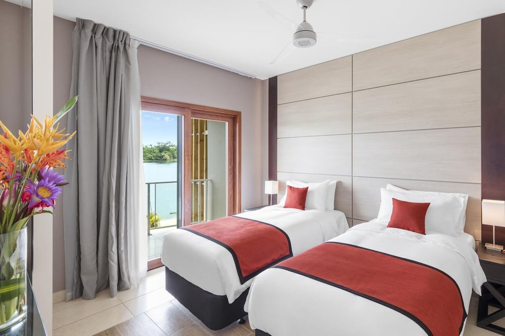 2 BEDROOMS, APARTMENT, LAGOON VIEW