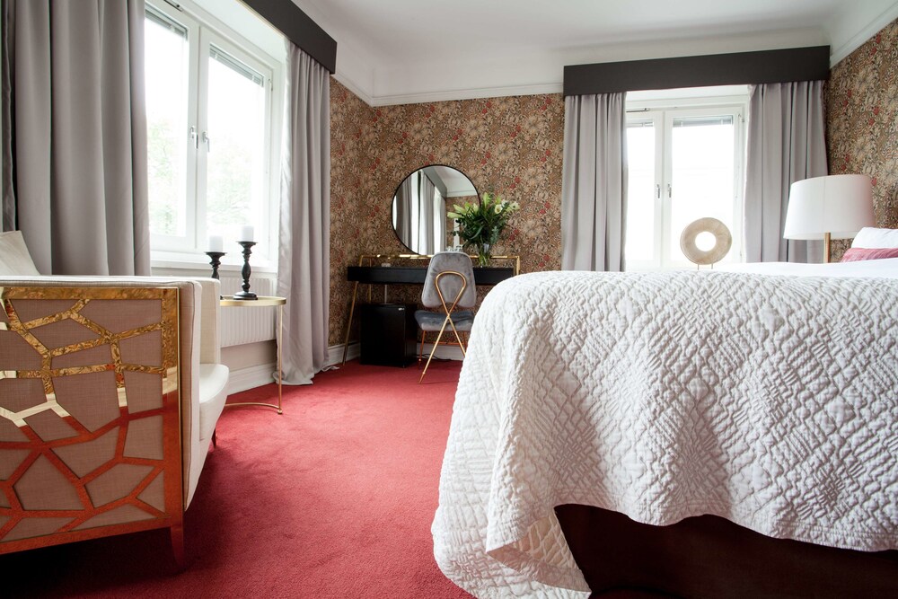 Centric Hotel 20/66
