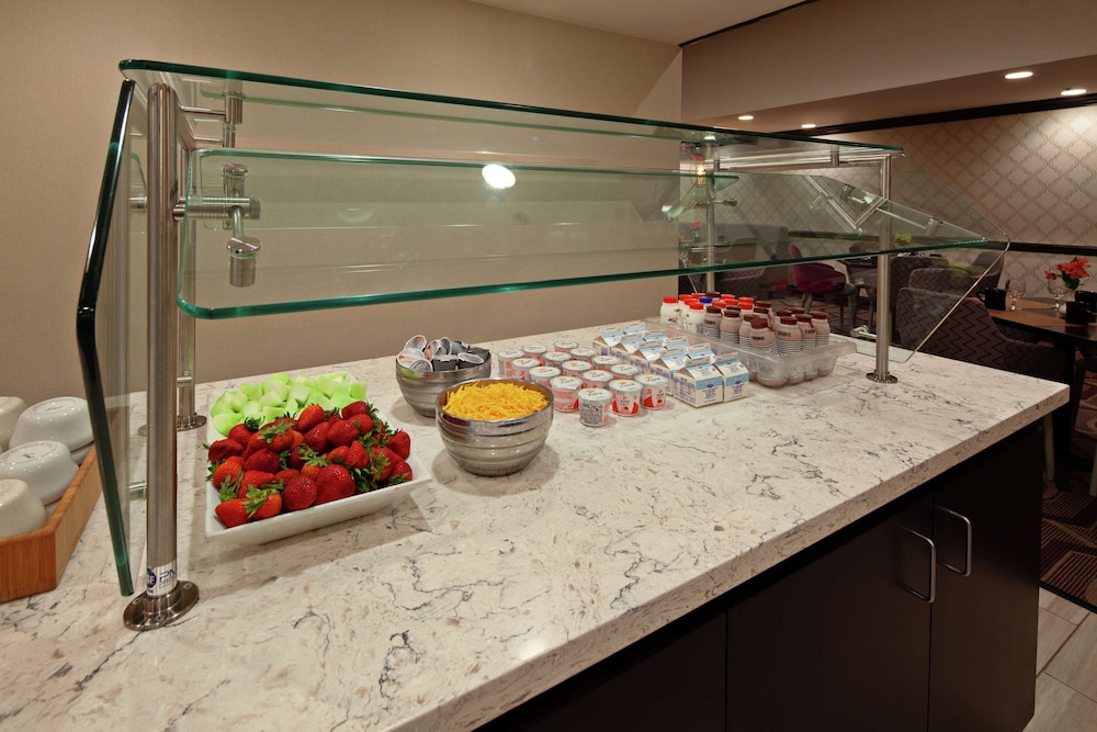 Doubletree By Hilton New Orleans Airport 45/58