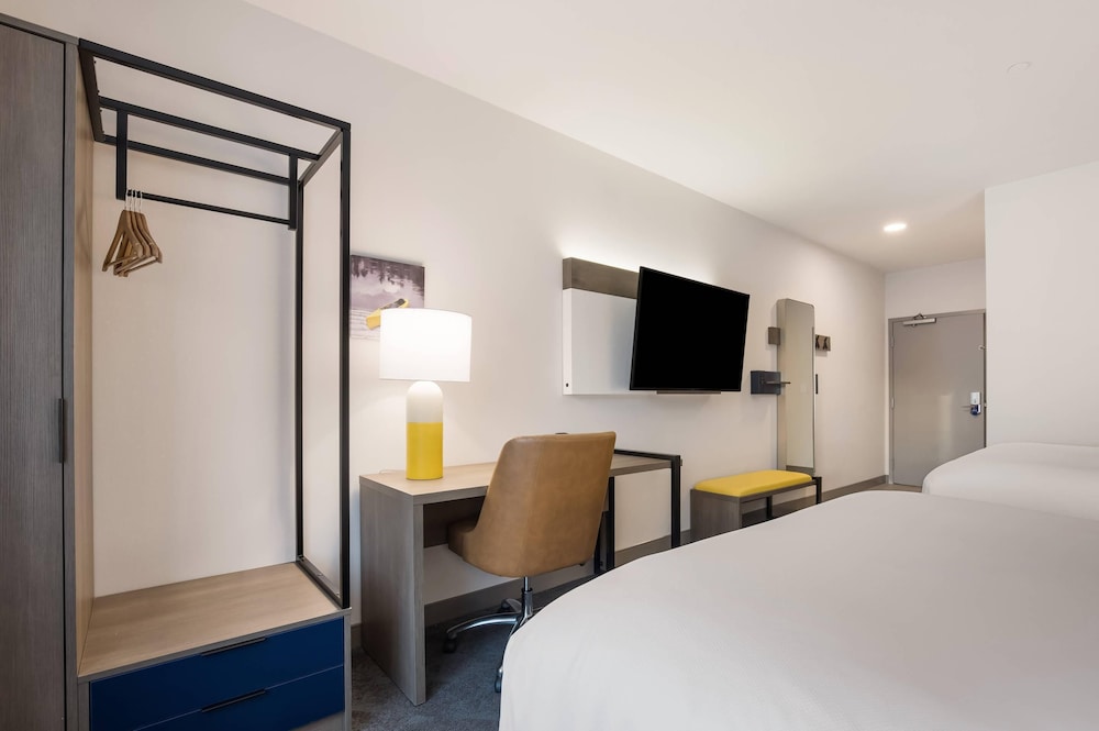 غرفة قياسية بسريرين كوين يُسمح فيها بالحيوانات الأليفة، Comfort Inn & Suites Gaylord 3/5
