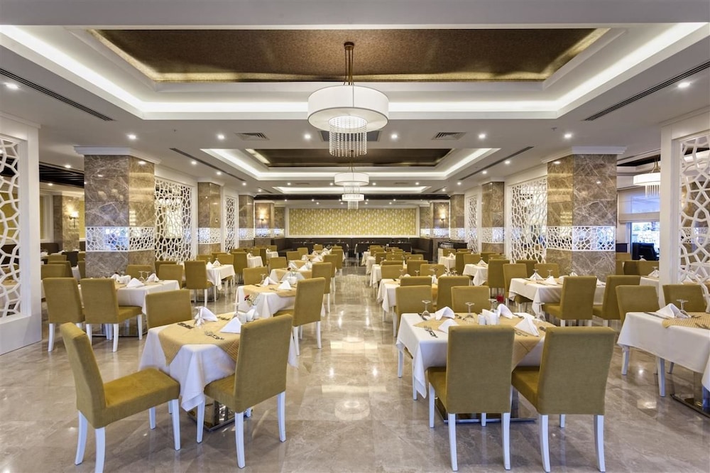 Karmir Resort And Spa Hotel 32/50
