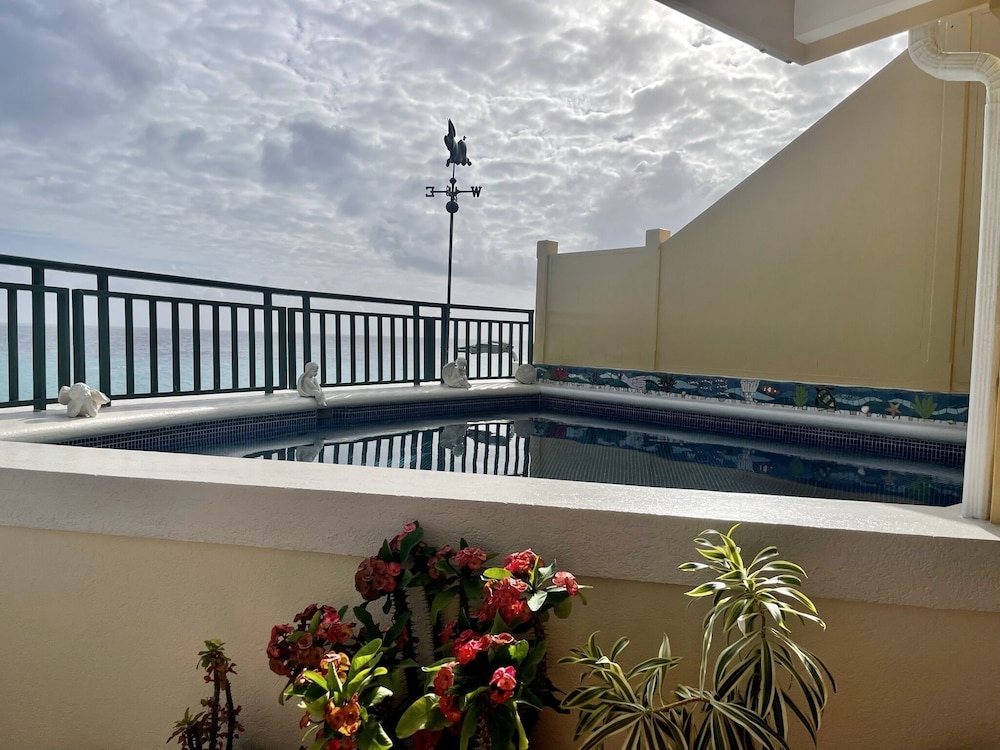 White Sands Beach Condos 3/50