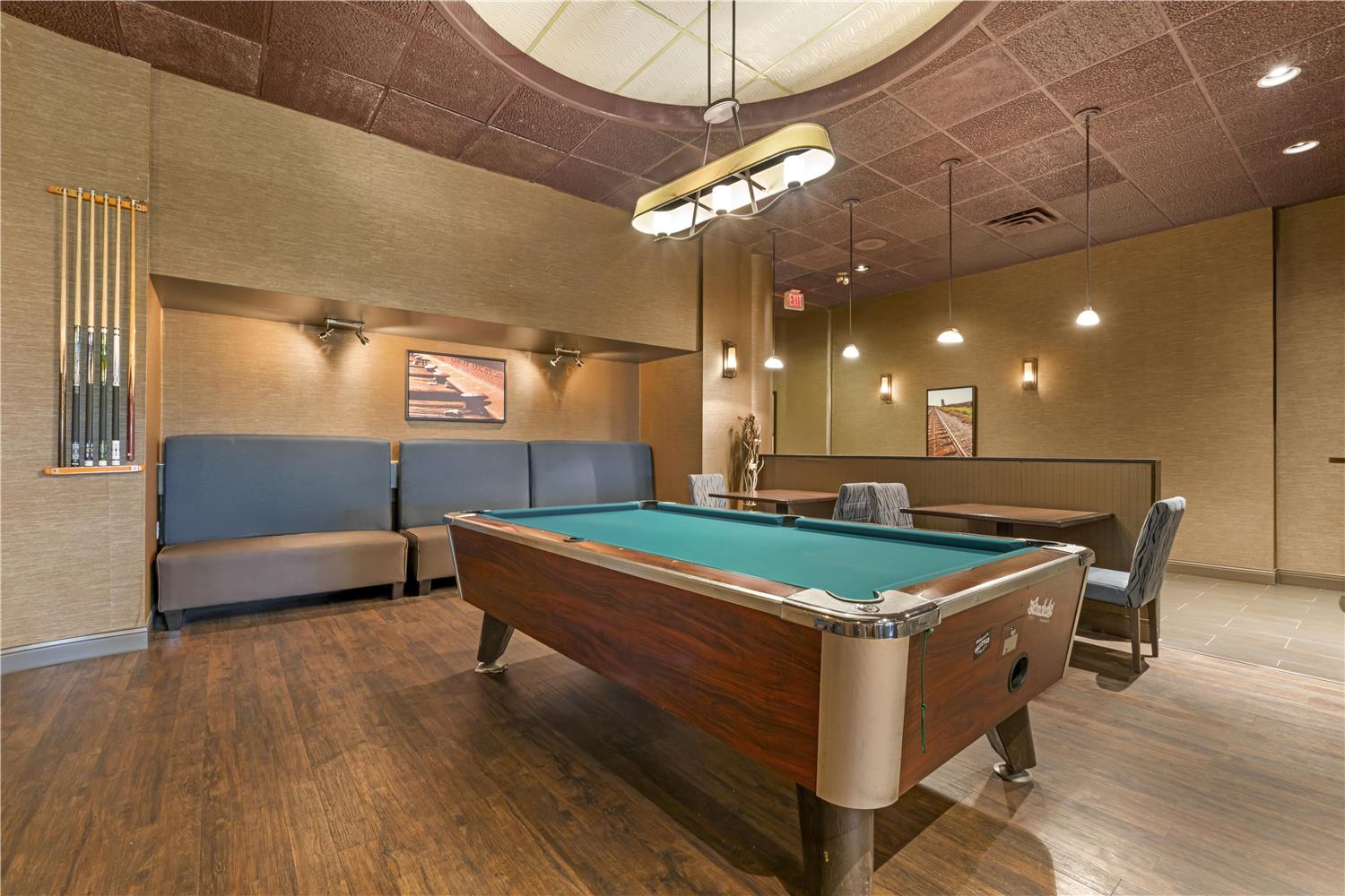 swimming pool spa