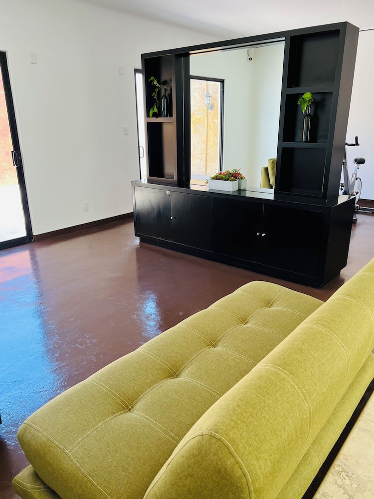 QA Hotel 21/50