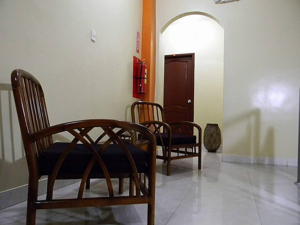 RIO GUAYAS HOTEL 27/30