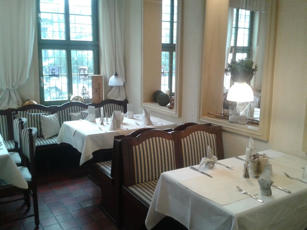 Hotel Zur Goldenen Sonne 18/24