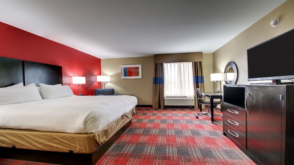 Holiday Inn Express Suites Jackson Downtown Coliseum 19/49