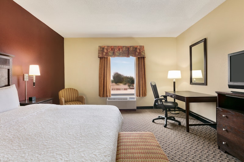 Hampton Inn and Suites Lawton 15/41
