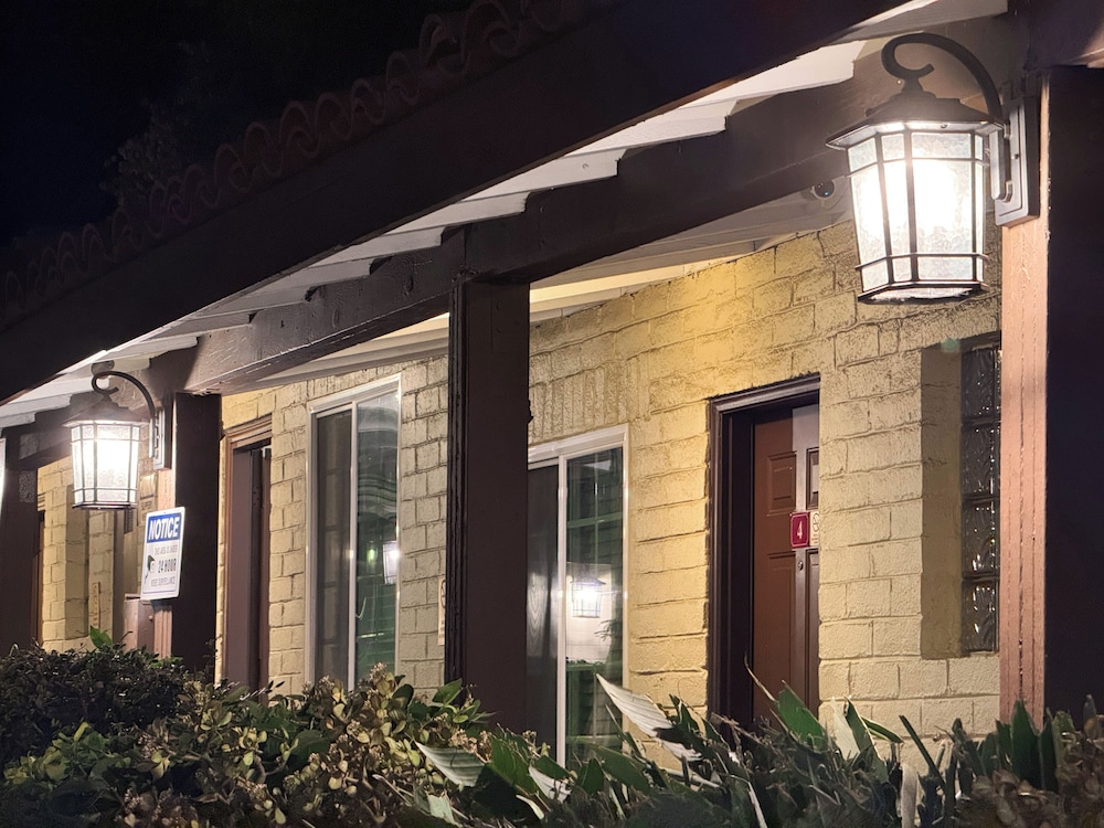 El Patio Inn Studio City 2/59
