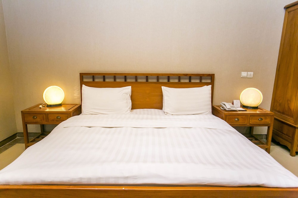 BUSINESS, SUITE, LAGOON VIEW