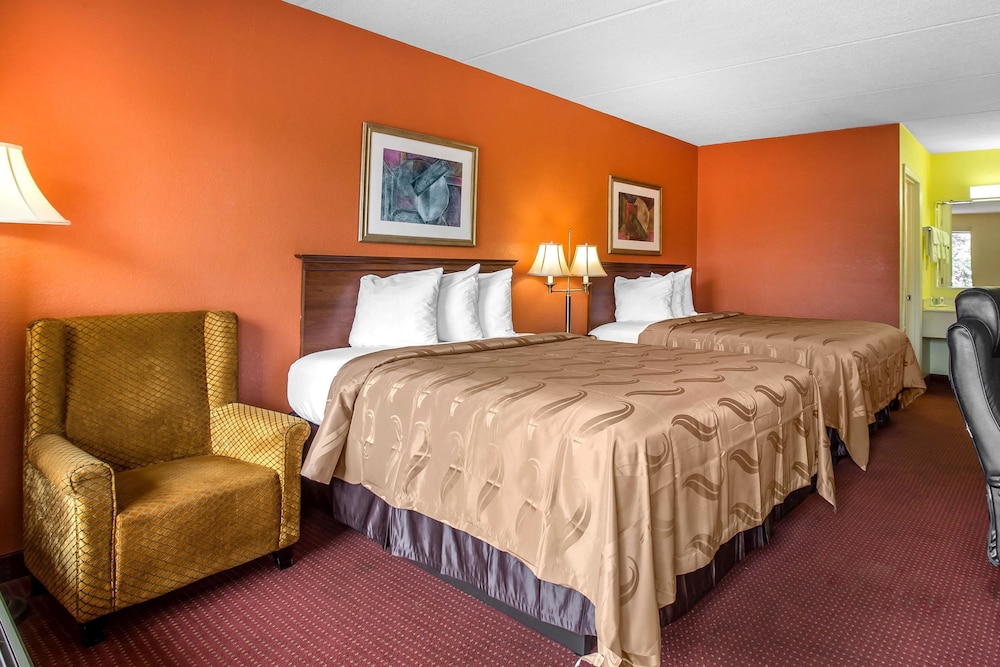 Quality Inn Duncan Spartanburg West 13/39