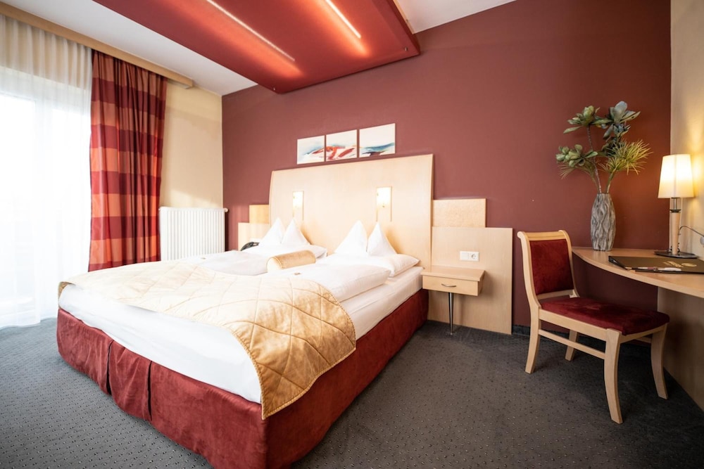 Maiers Hotel Oststeirischer Hof 18/77