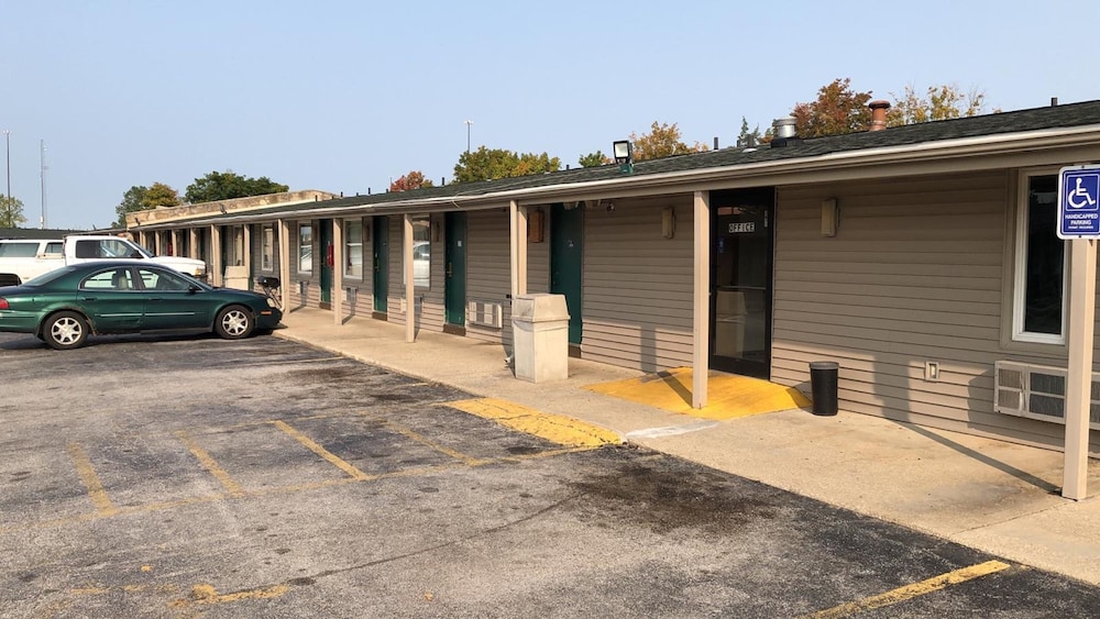 Americas Best Value Inn Merrillville 4/22