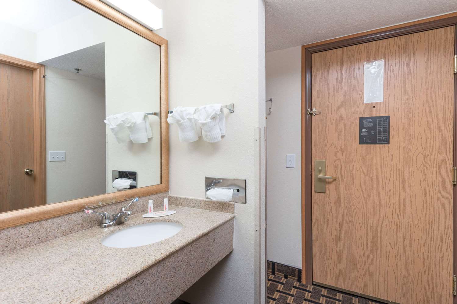 Baymont By Wyndham Osage Beach 30/31