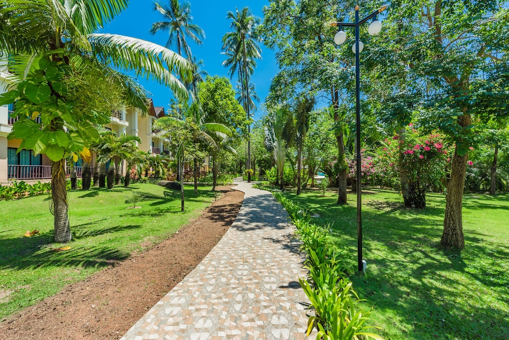 Duangjitt Resort & Spa 82/83