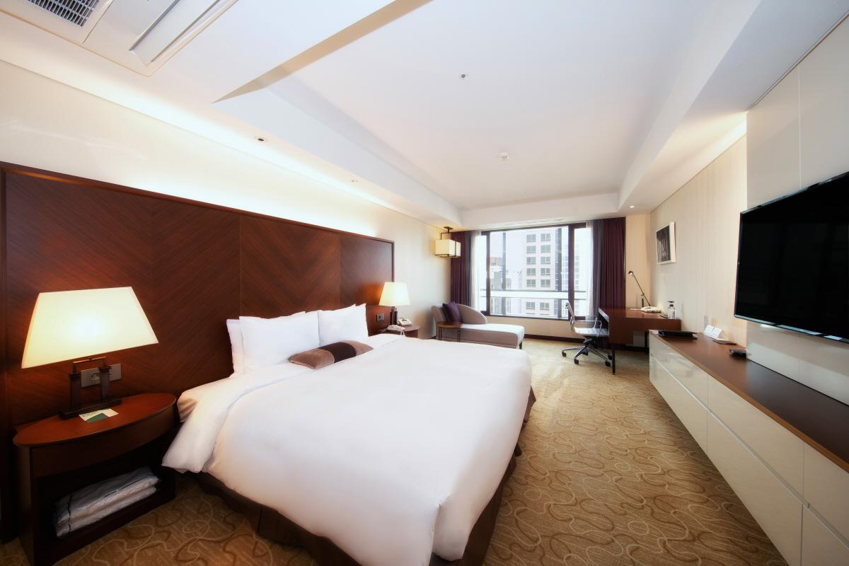 Premier, King Bed, Kitchen